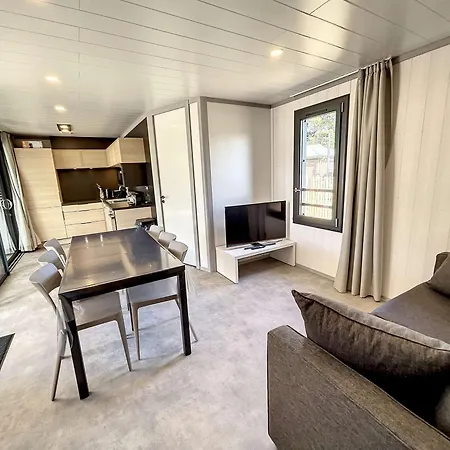 Chalet De Standing A - Piscine Chauffee, Plage A Proximite, 6 Couchages, Wifi Inclus - Fr-1-361-484